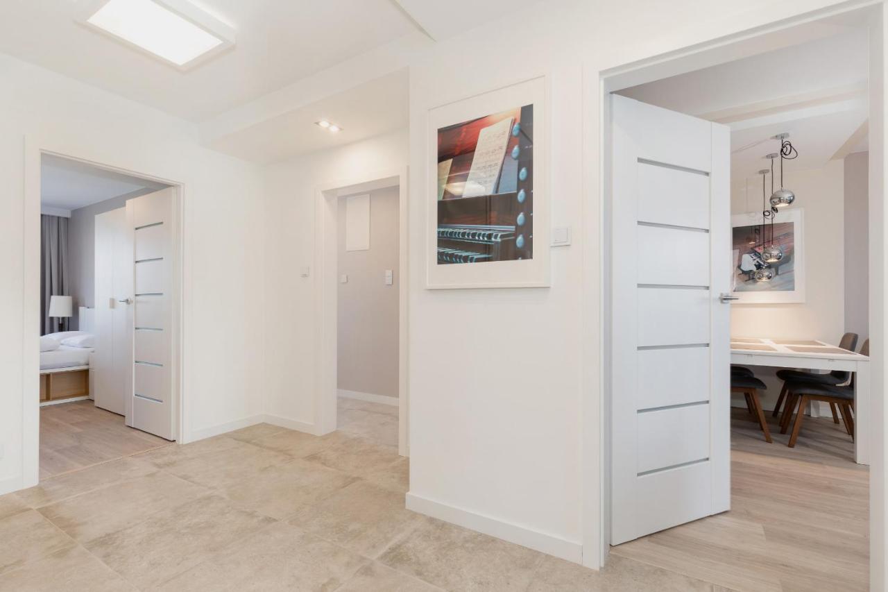 Apartament Z Widokiem Na Port Swinoujscie By Noclegi Renters Екстериор снимка